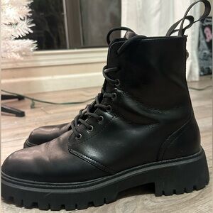 Kurt Geiger London Black Boot in Leather